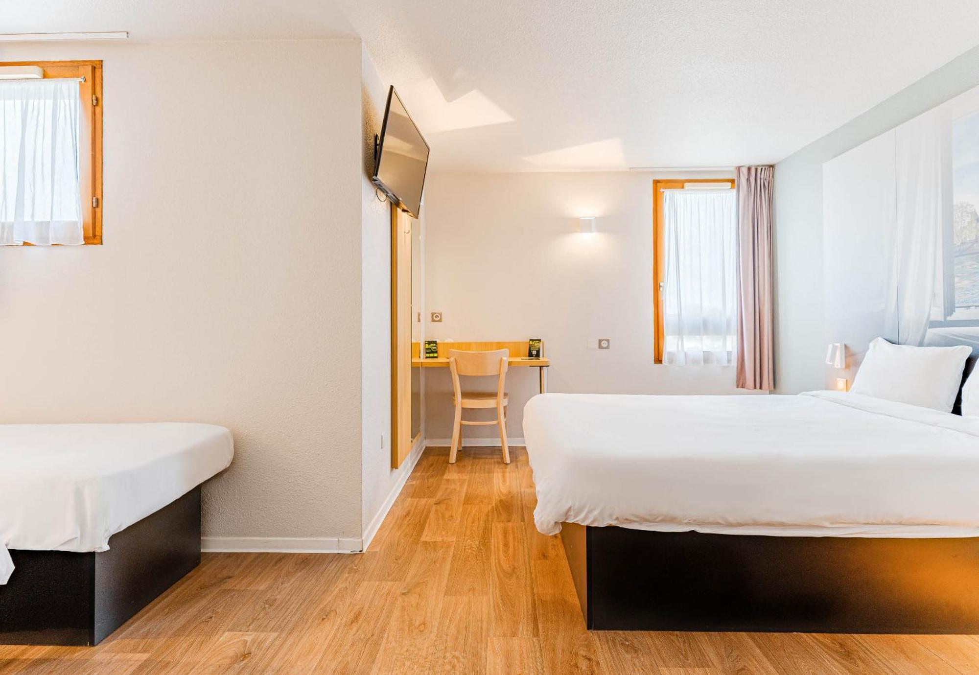 B&B Hotel ชาเตลโฮ ภายนอก รูปภาพ