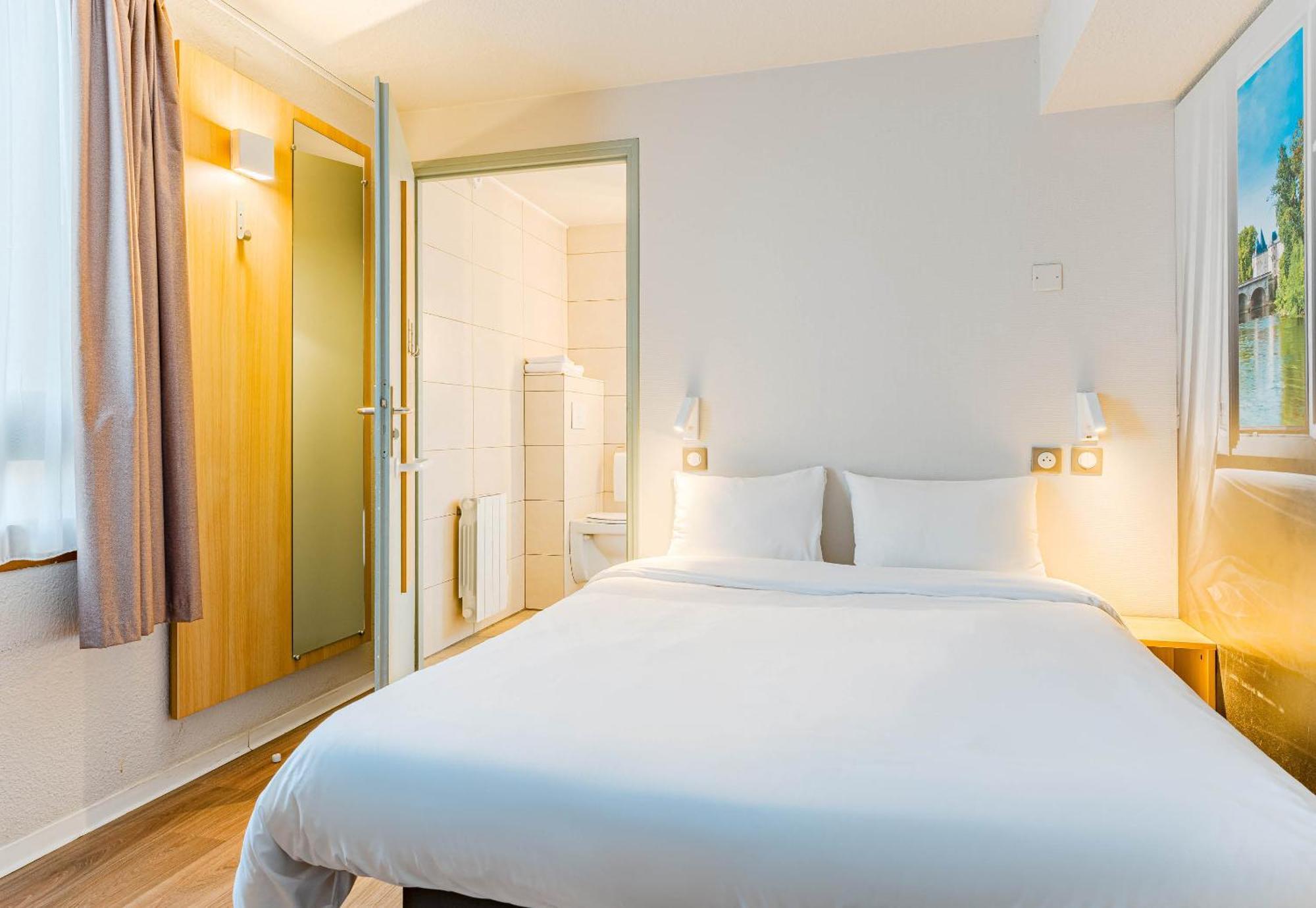 B&B Hotel ชาเตลโฮ ภายนอก รูปภาพ