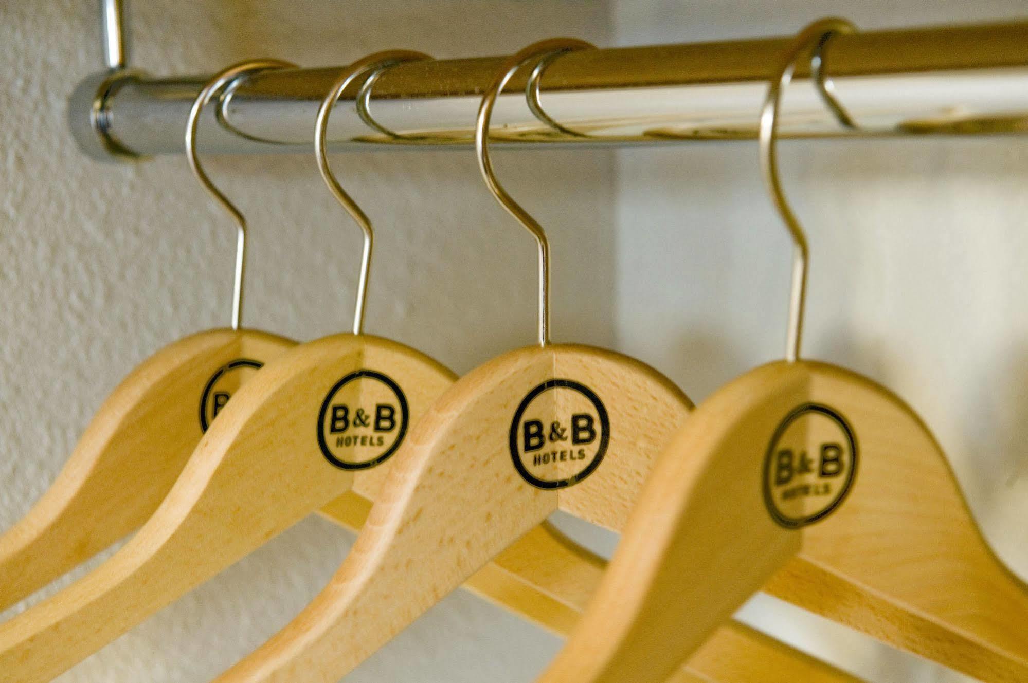 B&B Hotel ชาเตลโฮ ภายนอก รูปภาพ