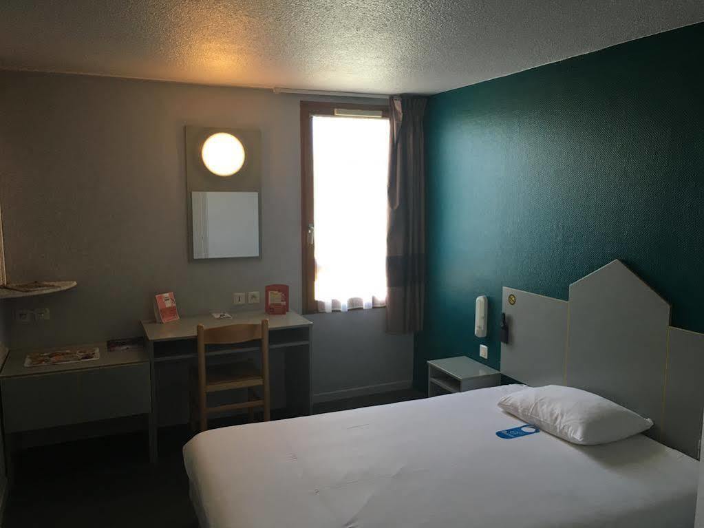 B&B Hotel ชาเตลโฮ ภายนอก รูปภาพ